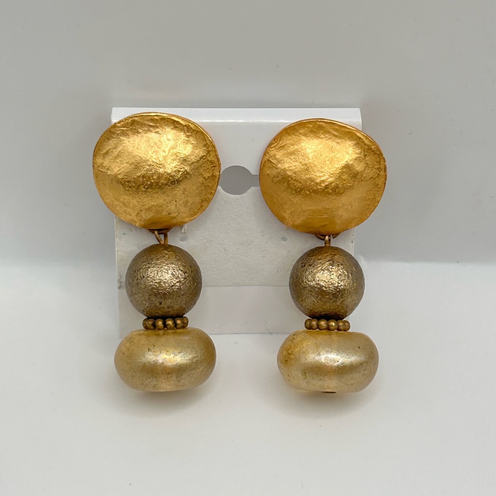 Elegant Vintage Clip On Earrings
